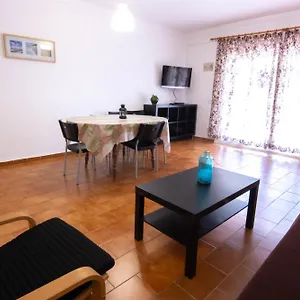 https://casas-montgr.topcostabravahotels.com